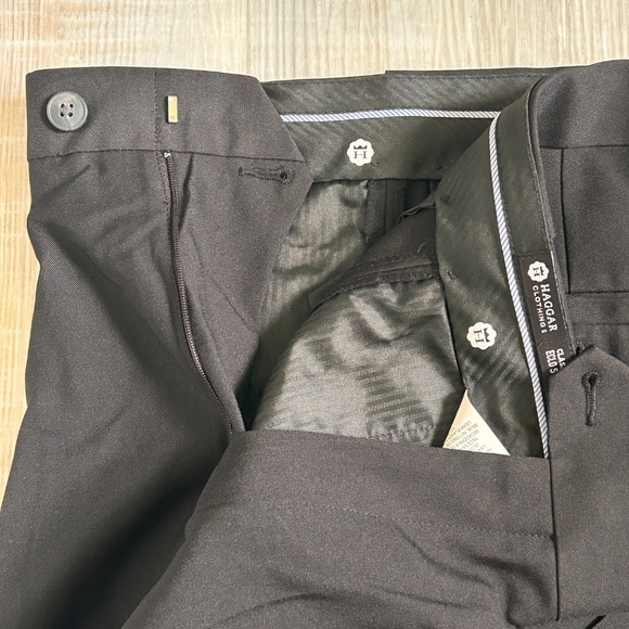 Haggar Dress Pants Mens 36x30 Black Classic Fit Cuffed Pleated Polyester Blend - Picture 4 of 7